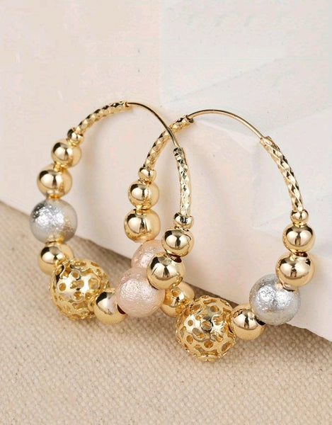 Hoop It Up Earrings__Gold