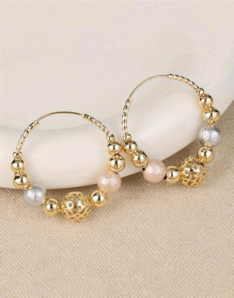 Hoop It Up Earrings__Gold