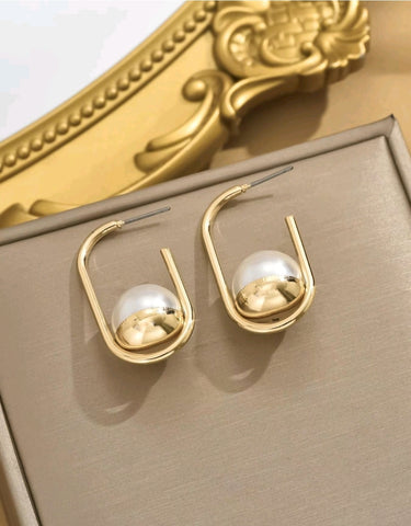 A Beacon Of Hope Earrings__Gold