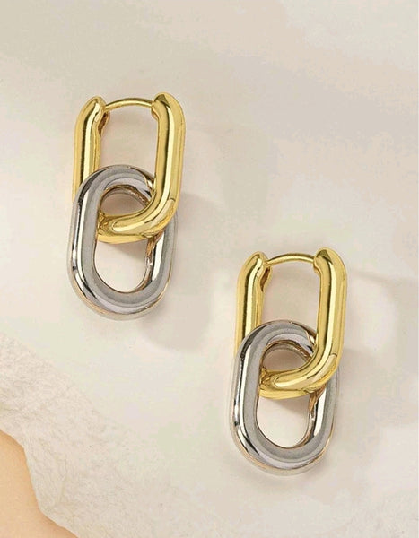 We Should LINK Up Earrings__Multi