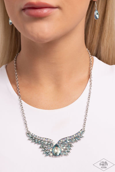 Smoldering Shimmer Necklace__Blue__Multi