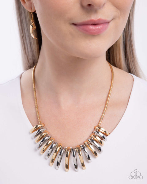 Chasing Chic Necklace__Multi