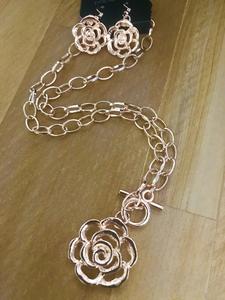 Beautifully In Bloom Necklace__Rose Gold