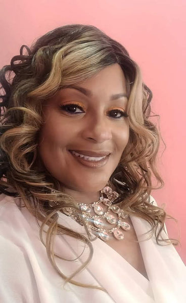 GLOW-Getter Glamour Necklace__Gold