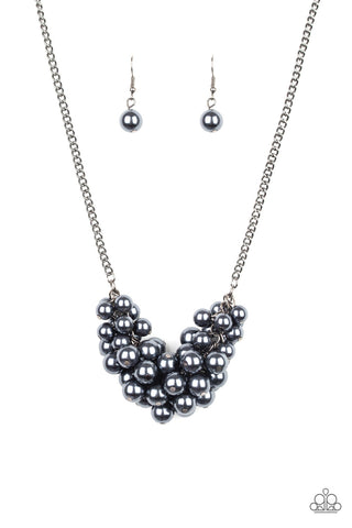 Grandiose Glimmer Necklace__Black