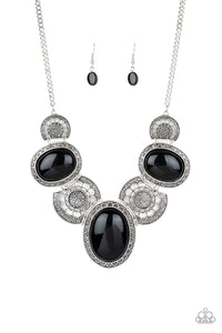 The Medallion-Aire Necklace__Black