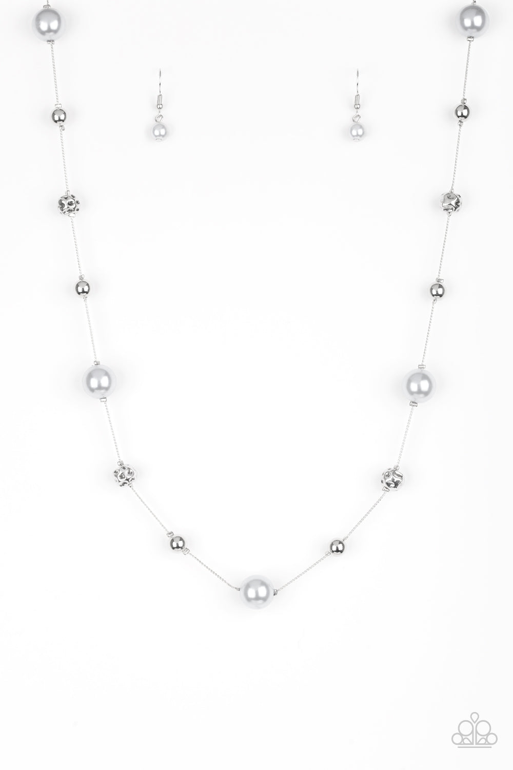 Eloquently Eloquent Necklace__SIlver
