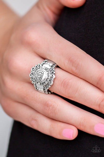 Paparazzi Consultant Ring__White