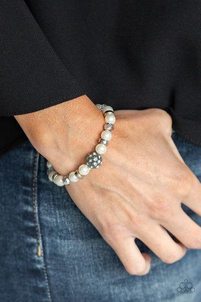 Twinkling Timelessness Bracelet__White