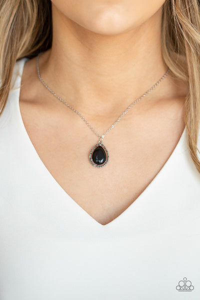 In Glow Spirits Necklace__Black