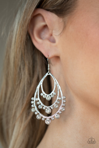 Break Out In TIERS Earrings__White