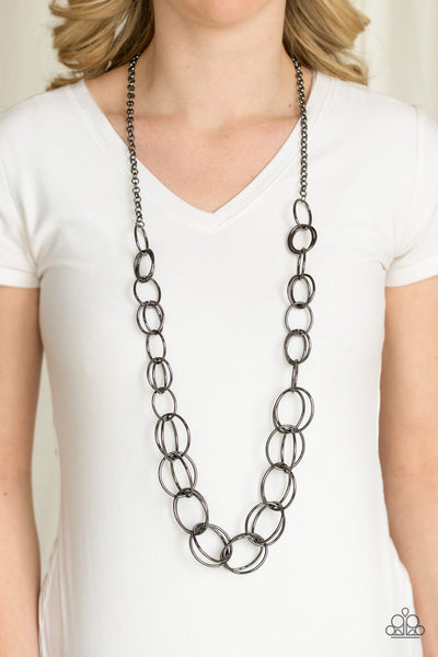 Elegantly Ensnared Necklace__Black