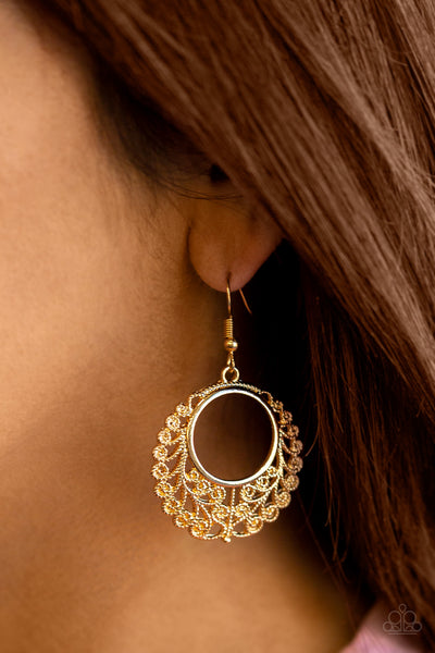 Grapevine Glamorous Earrings__Gold