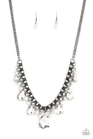 Knockout Queen Necklace__Black