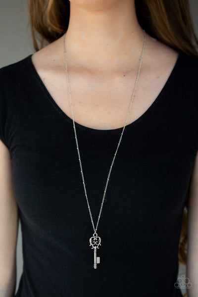 The Magic Key Necklace__Silver