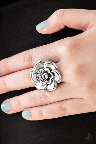 FLOWERBED and Breakfast Ring__Silver