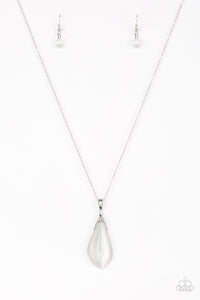Friends In GLOW Places Necklace__White