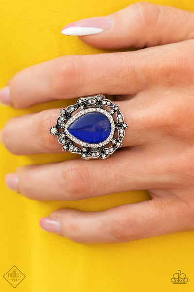 Iridescently Icy Ring__Blue