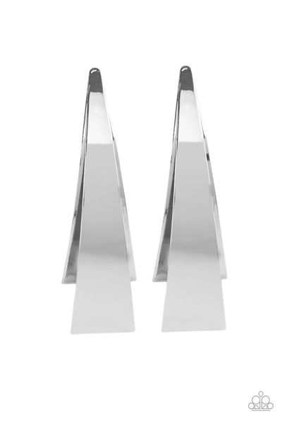 Underestimated Edge Earrings__Silver