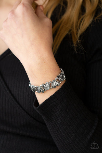 Rustic Heartthrob Bracelet__Silver