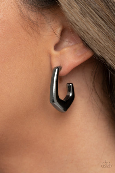 On The Hook Earrings__Black