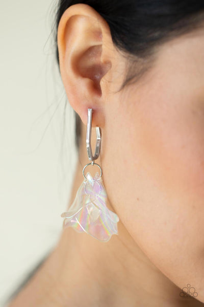 Jaw-Droppingly Jelly Earrings__Silver