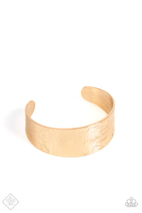 Coolly Curved Bracelet__Gold