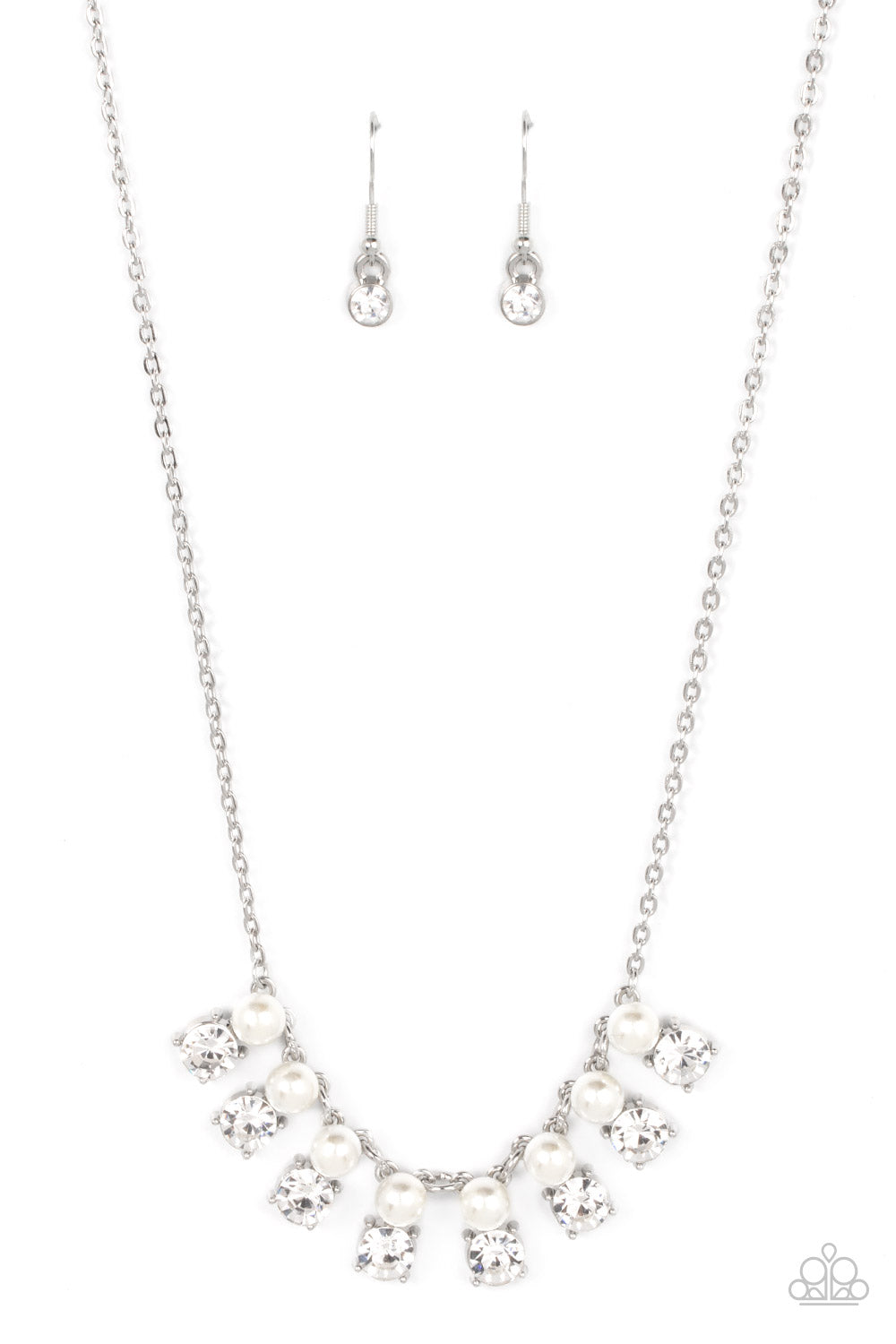 Dashingly Duchess Necklace__White