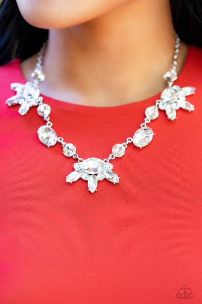GLOW-trotting Twinkle Necklace__White