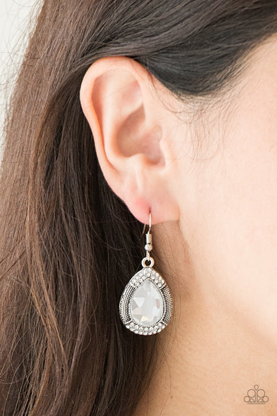 Grandmaster Shimmer Earrings__White