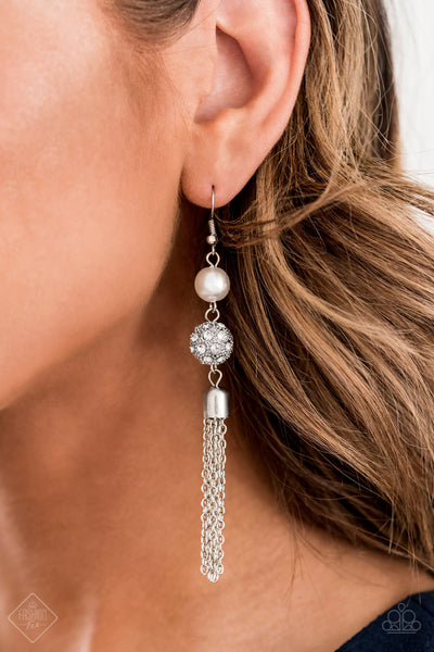Going DIOR to DIOR Earrings__White