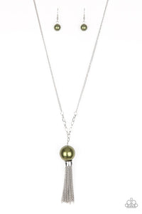 Belle Of The Ballroom Necklace__Green