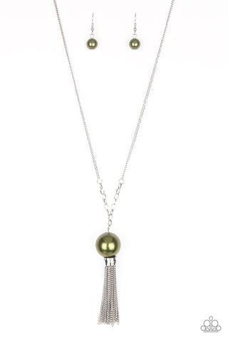 Belle Of The Ballroom Necklace__Green