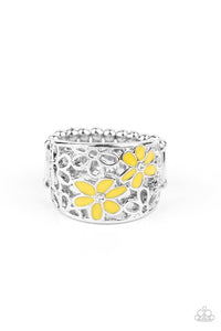 Clear As Daisy Ring__Yellow