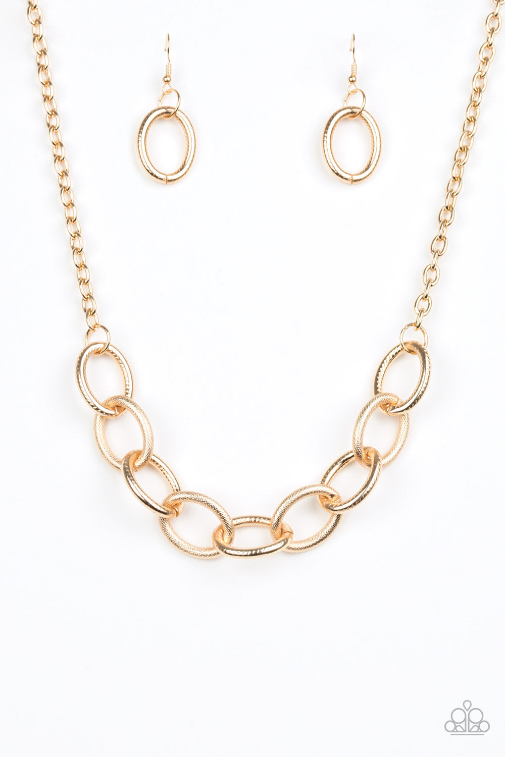 Boldly Bronx Necklace__Gold